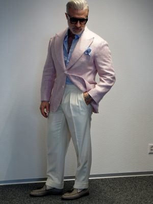 The Azzurro Riviera Linen Blazer